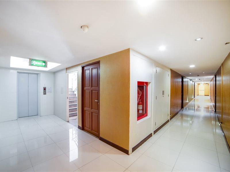 Oyo 460 Int Place Bangkok Exterior foto