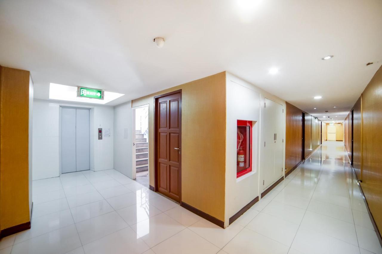 Oyo 460 Int Place Bangkok Exterior foto
